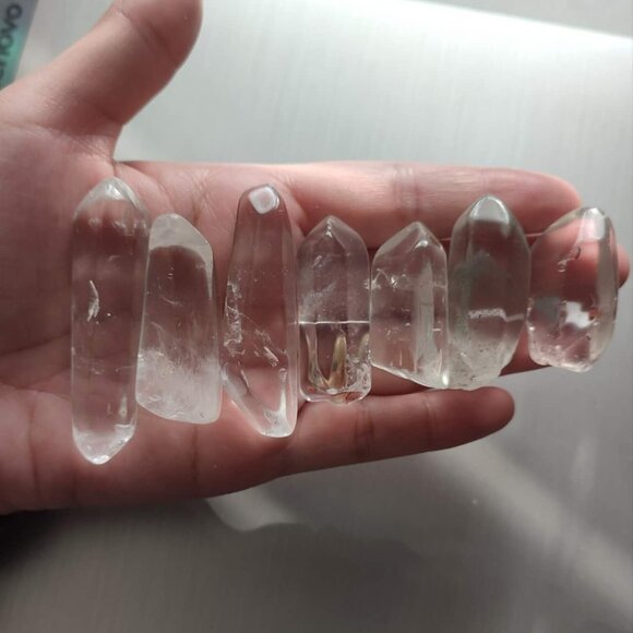 Clear Quartz Spear and Garden Quartz Spear 7 pieces in total - Picture 3 of 3
